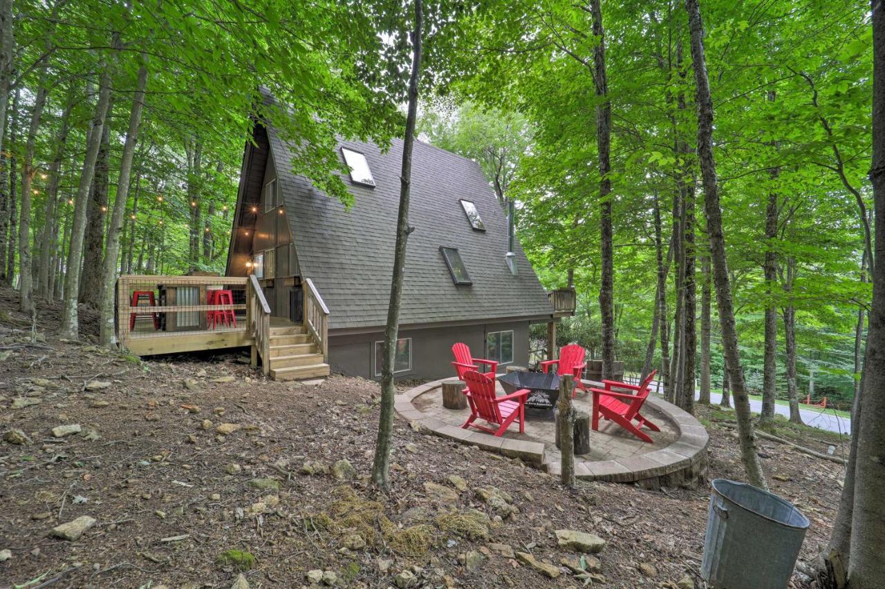 A-Frame Cabin With Hot Tub 1 Mi To Beech Mountain! Zewnętrze zdjęcie
