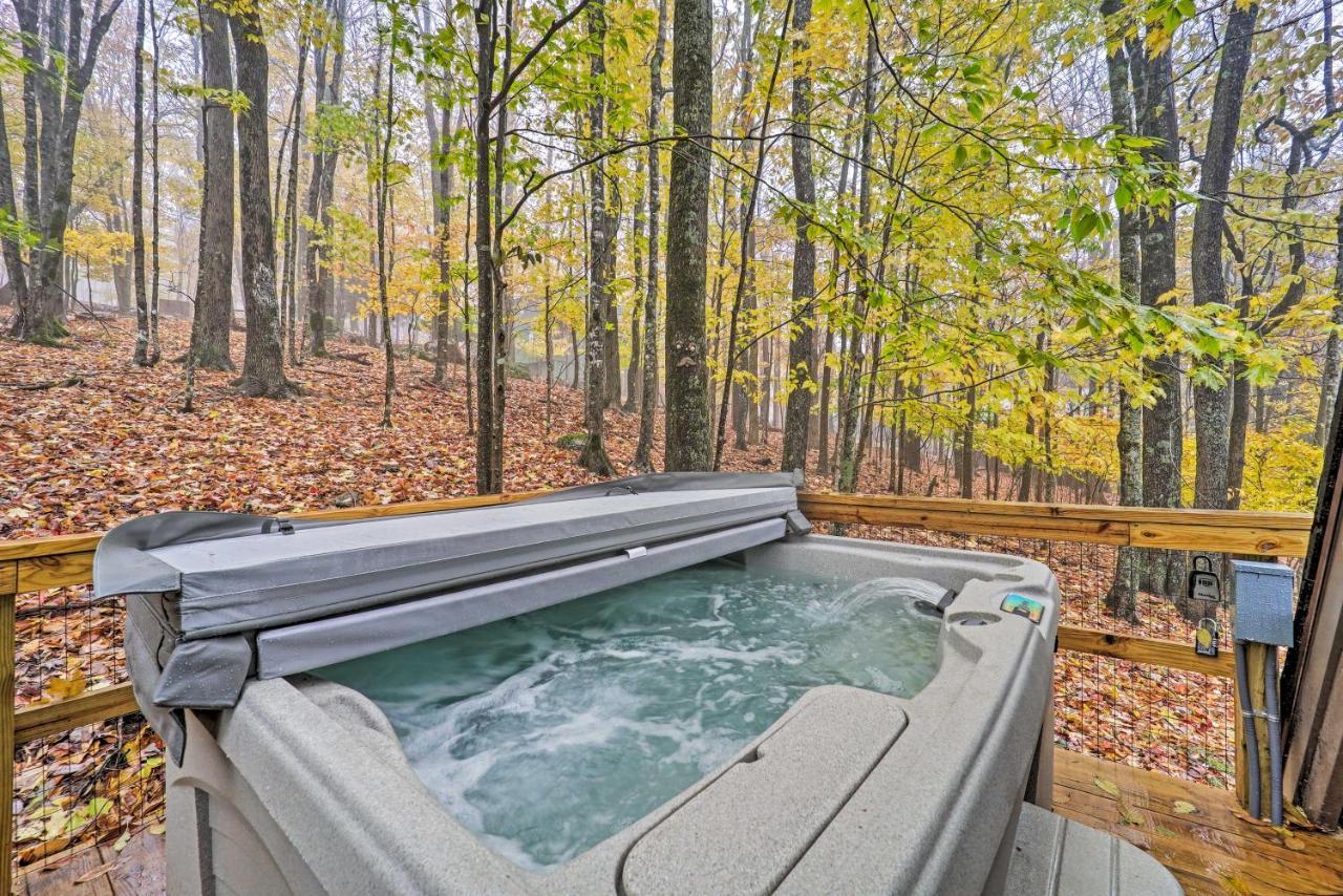 A-Frame Cabin With Hot Tub 1 Mi To Beech Mountain! Zewnętrze zdjęcie
